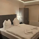 מלון דירות Vermietung Brunner 3*